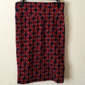 LuLaRoe Cassie Pull-on Pencil Skirt in a Charcoal with Red and Orange Print Sz S